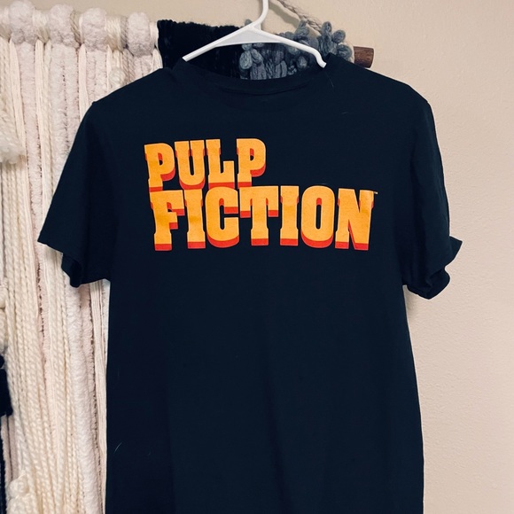 Pulp Fiction Medium Shirt Movie Title Quentin Tarantino Fan Shirt Bold Text - Picture 1 of 3